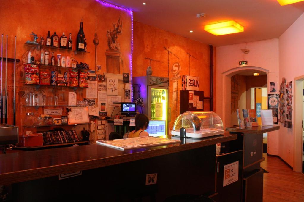 Baxpax Kreuzberg Hostel Берлин Экстерьер фото